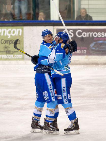 Photo hockey Coupe de la Ligue ARCHIVES - Coupe de la Ligue : 1/8ème, 4ème  journée : Villard-de-Lans vs Grenoble  - Villard prend sa revanche