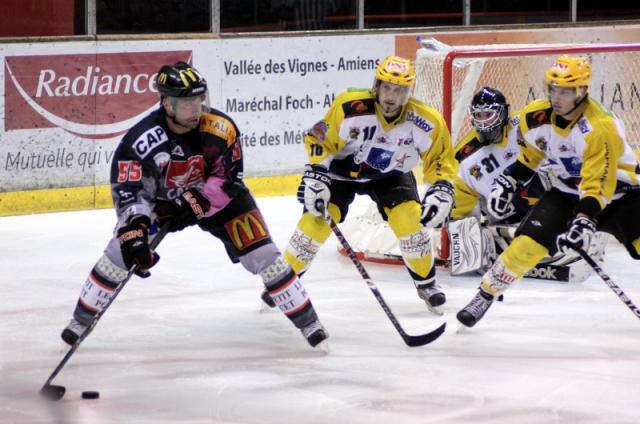 Photo hockey Coupe de la Ligue ARCHIVES - Coupe de la Ligue : 1/8ème, 5ème journée : Amiens vs Strasbourg - Des Gothiques solides Photo hockey Coupe de la Ligue ARCHIVES - Coupe de la Ligue : 1/8ème, 5ème journée : Amiens vs Strasbourg - Des Gothiques solides