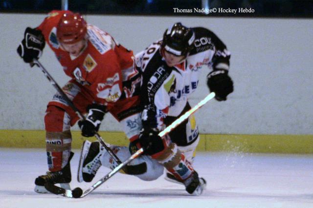 Photo hockey Division 1 - D1 : 1�re journ�e : Amn�ville vs Caen  - Reprise encourageante