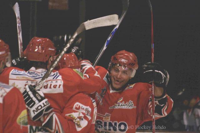 Photo hockey Division 1 - D1 : 1�re journ�e : Amn�ville vs Caen  - Reprise encourageante
