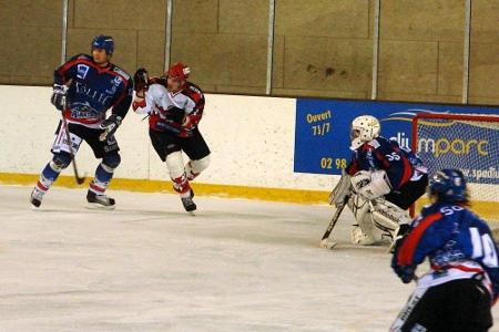 Photo hockey Division 1 - D1 : 12ème journée : Brest  vs Neuilly/Marne - Duel pour la première place. 