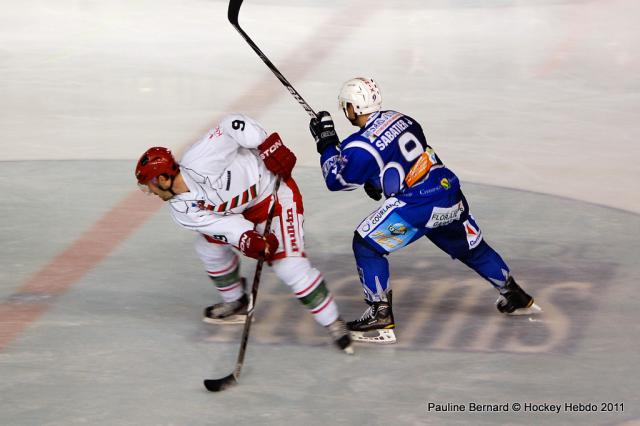 Photo hockey Division 1 - D1 : 12ème journée : Reims* vs Anglet - L’Hormadi prend une leçon Photo hockey Division 1 - D1 : 12ème journée : Reims* vs Anglet - L’Hormadi prend une leçon