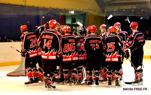 Photo hockey Division 1 - D1 : 13ème journée : Neuilly/Marne vs Montpellier  - Les Bisons au finish & interview