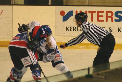 Photo hockey Division 1 - D1 : 14ème journée : Brest  vs Reims* - Les Phénix enflamment les Albatros.