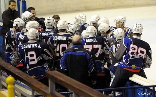 Photo hockey Division 1 - D1 - 18ème journée : Reims vs Courbevoie  - Reims s’en contentera !