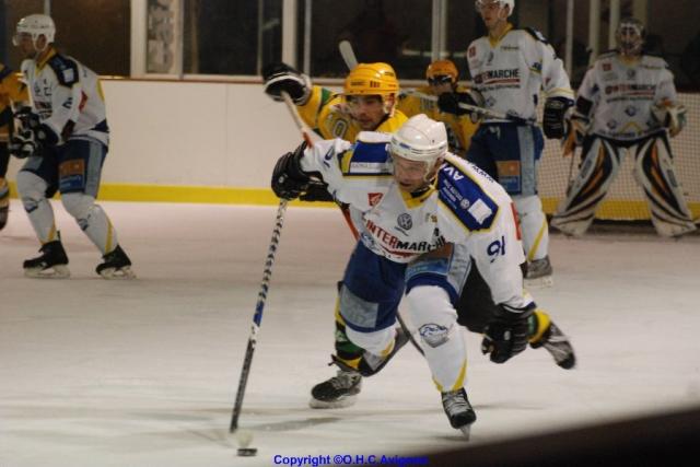 Photo hockey Division 1 - D1 - 20ème journée : Viry Hockey 91 vs Avignon - Victoire sans panache