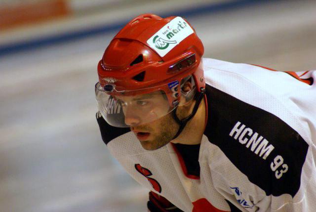 Photo hockey Division 1 - D1 : 23ème journée : Valence vs Neuilly/Marne - Hiérarchie respectée
