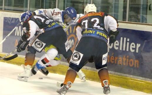 Photo hockey Division 1 - D1 - 2ème journée : Montpellier  vs Gap  - Un 2ème tiers fatal 