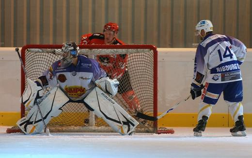 Photo hockey Division 1 - D1 : 3ème journée : Neuilly/Marne vs Avignon - Les Bisons confirment Photo hockey Division 1 - D1 : 3ème journée : Neuilly/Marne vs Avignon - Les Bisons confirment