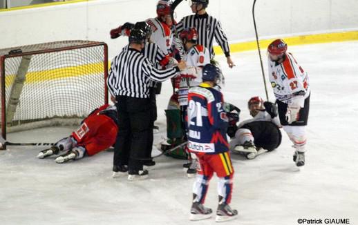 Photo hockey Division 1 - D1 : 6ème journée : Nice vs Mont-Blanc - Nice s’en sort de peu !