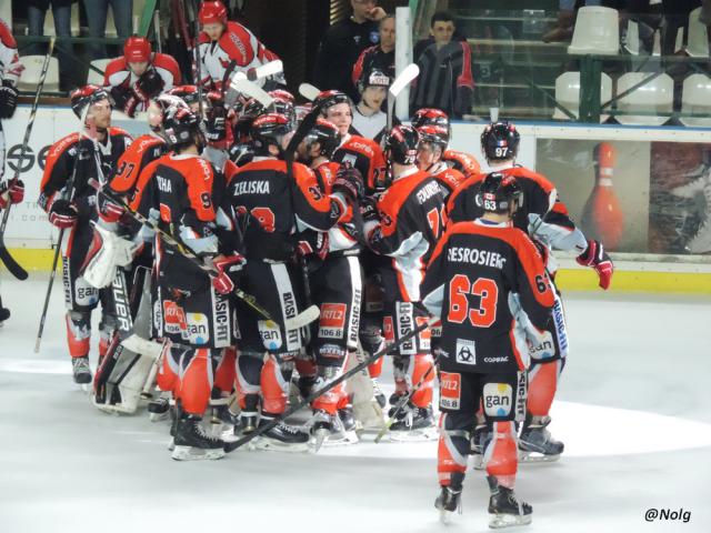 Photo hockey Division 1 - D1 : Play Off - 1/4 de finale, match 2 : Bordeaux vs Neuilly/Marne - Un match à grand suspense Photo hockey Division 1 - D1 : Play Off - 1/4 de finale, match 2 : Bordeaux vs Neuilly/Marne - Un match à grand suspense