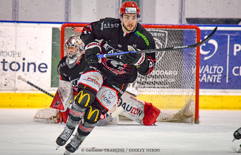 Photo hockey Division 1 - Division 1 - 1/2 de Finale match 1 : Cholet  vs Nantes - Les dogs de Cholet montrent les crocs et s’imposent avec la manière 