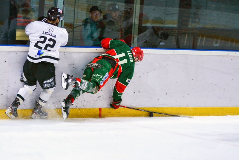 Photo hockey Division 1 - Division 1 - 1/2 de Finale match 3 : Mont-Blanc vs Brest  - Brest sonne le glas Yéti