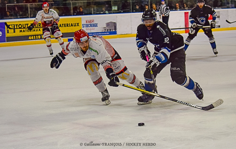 Photo hockey Division 1 - Division 1 - 1/2 de Finale match 3 : Nantes vs Cholet  - Cholet achève la série face à Nantes et file en Finale 