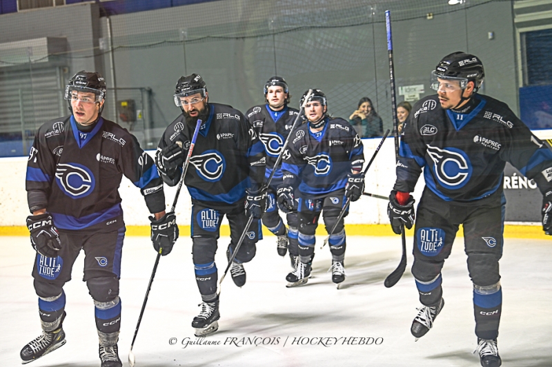 Photo hockey Division 1 - Division 1 - 1/4 de Finale - Match 2 : Nantes vs Cholet  - Les Corsaires de Nantes enfoncent le clou face à Cholet 