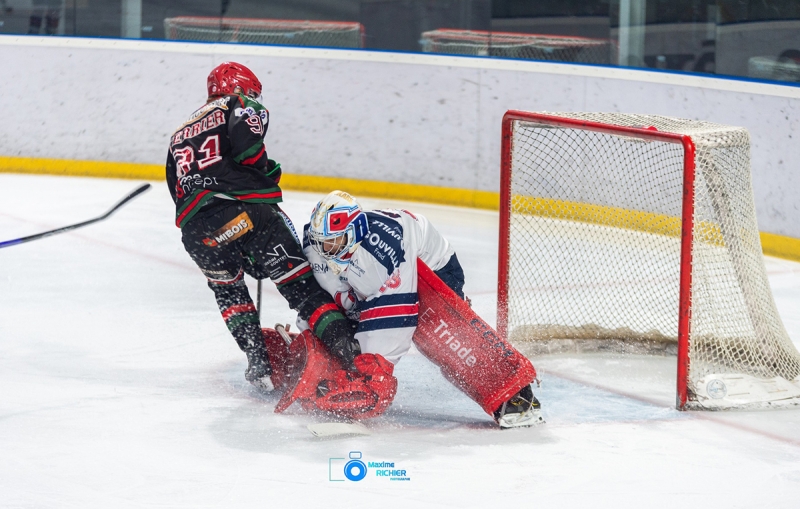Photo hockey Division 1 - Division 1 - 1/4 de Finale - Match 3 : Mont-Blanc vs Caen - Caen prend le 2ème point Photo hockey Division 1 - Division 1 - 1/4 de Finale - Match 3 : Mont-Blanc vs Caen - Caen prend le 2ème point