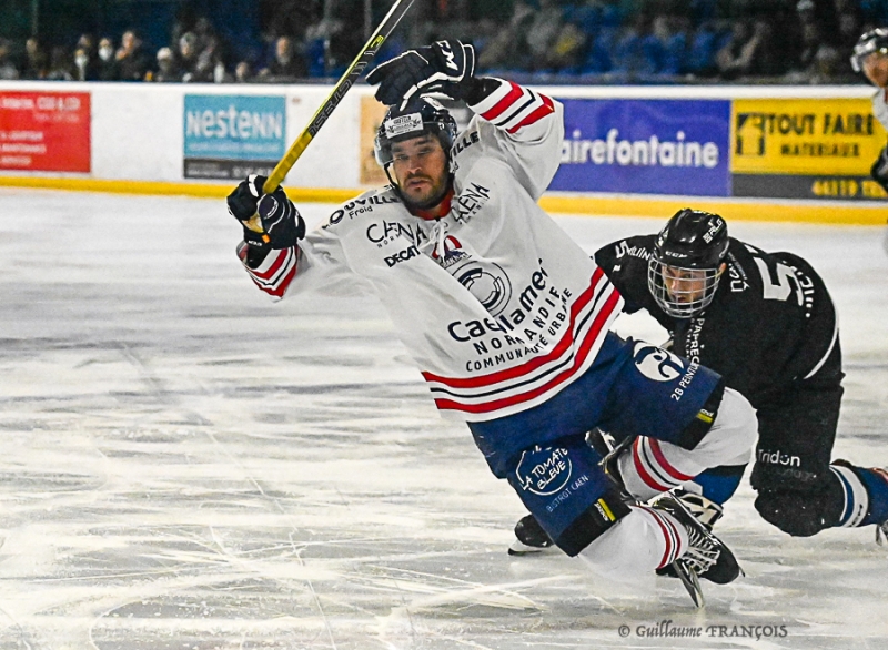 Photo hockey Division 1 - Division 1 - 1/4 de Finale match 2 : Nantes vs Caen  - Les Corsaires de Nantes coulent les drakkars et mènent la série