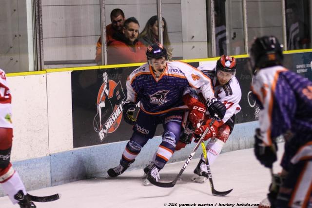 Photo hockey Division 1 - Division 1 : 10ème journée : Clermont-Ferrand vs Briançon - Face au leader Clermont fait front mais s Photo hockey Division 1 - Division 1 : 10ème journée : Clermont-Ferrand vs Briançon - Face au leader Clermont fait front mais s