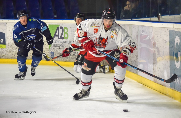 Photo hockey Division 1 - Division 1 : 10ème journée : Nantes vs Briançon  - Nantes renoue enfin avec la victoire à domicile