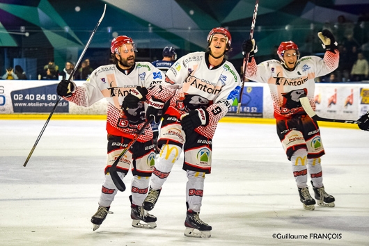 Photo hockey Division 1 - Division 1 : 10ème journée : Nantes vs Cholet  - Nantes laisse filer le derby à Cholet 