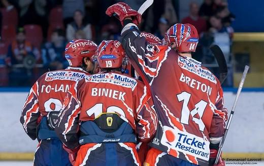 Photo hockey Division 1 - Division 1 : 11ème journée : Lyon vs Mont-Blanc - Les Lions creusent l