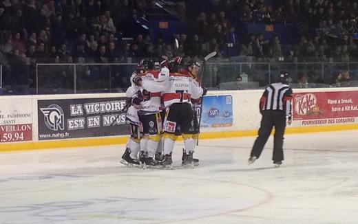 Photo hockey Division 1 - Division 1 : 11ème journée : Nantes vs Nice - Quand les Aigles attaquent