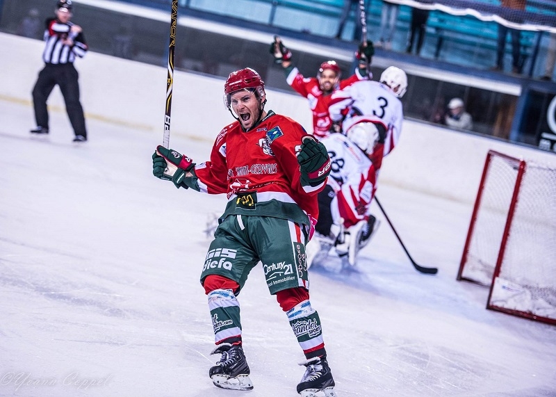 Photo hockey Division 1 - Division 1 : 12ème journée : Mont-Blanc vs La Roche-sur-Yon - La Roche ensevelit le Yéti