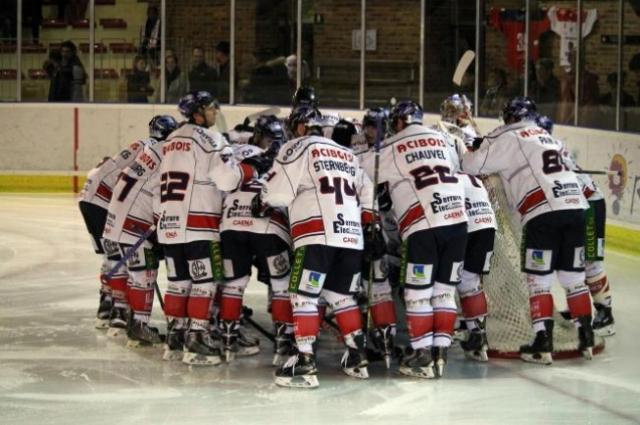 Photo hockey Division 1 - Division 1 : 13ème journée : Caen  vs La Roche-sur-Yon - Les Drakkars renouent avec la victoire