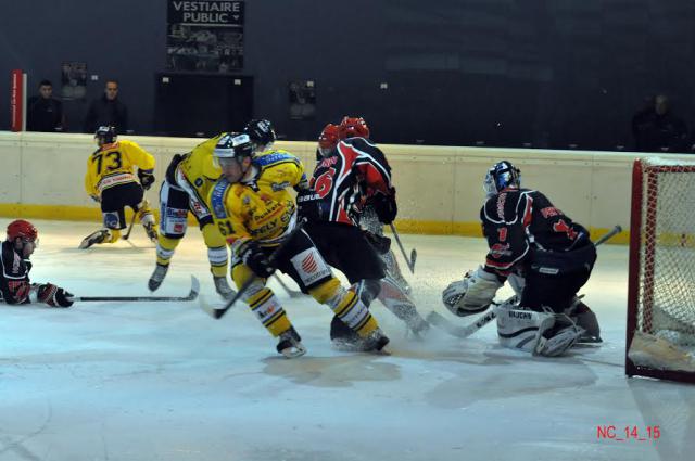 Photo hockey Division 1 - Division 1 : 13ème journée : Neuilly/Marne vs Dunkerque - Les Corsaires gagnent une bataille Photo hockey Division 1 - Division 1 : 13ème journée : Neuilly/Marne vs Dunkerque - Les Corsaires gagnent une bataille