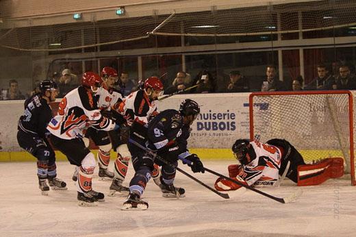 Photo hockey Division 1 - Division 1 : 13ème journée : Tours vs Neuilly/Marne - Tours vainqueur aux tirs aux buts Photo hockey Division 1 - Division 1 : 13ème journée : Tours vs Neuilly/Marne - Tours vainqueur aux tirs aux buts