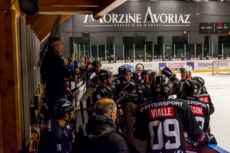Photo hockey Division 1 - Division 1 : 13ème journée : Morzine-Avoriaz vs Tours  - Tours revient de loin !