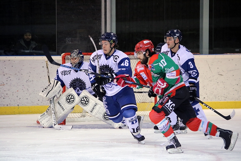 Photo hockey Division 1 - Division 1 : 14ème journée : Mont-Blanc vs Nantes - Les Corsaires conquièrent le Mont-Blanc