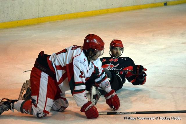 Photo hockey Division 1 - Division 1 : 14ème journée : Neuilly/Marne vs Courbevoie - Neuilly prend la région Photo hockey Division 1 - Division 1 : 14ème journée : Neuilly/Marne vs Courbevoie - Neuilly prend la région