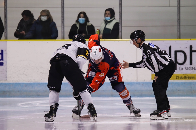 Photo hockey Division 1 - Division 1 : 15ème journée : Clermont-Ferrand vs Strasbourg - Grosse désillusion pour Clermont Photo hockey Division 1 - Division 1 : 15ème journée : Clermont-Ferrand vs Strasbourg - Grosse désillusion pour Clermont