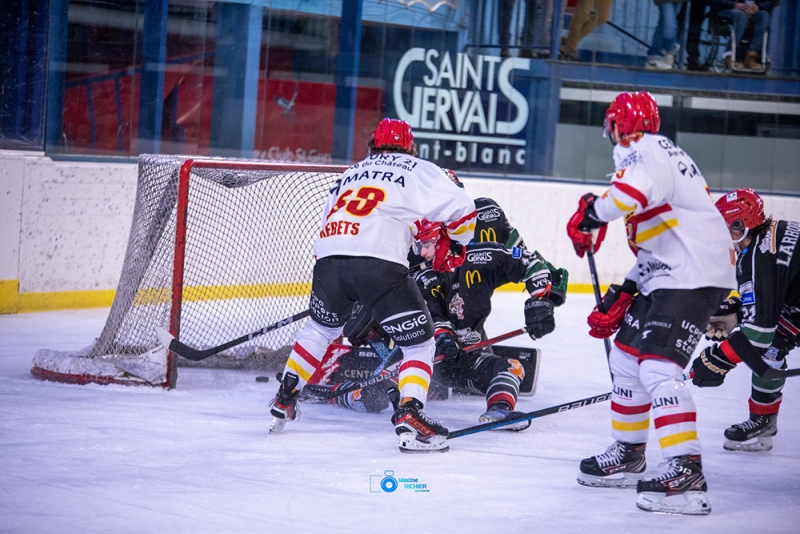 Photo hockey Division 1 - Division 1 : 16ème journée : Mont-Blanc vs Meudon - Meudon arrache un important succès !
