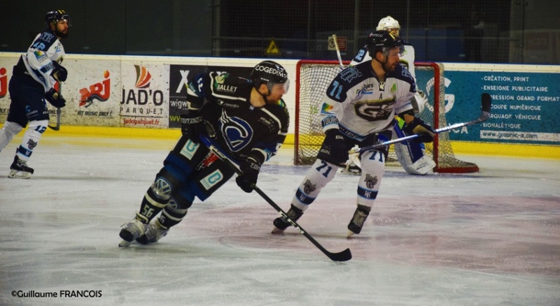 Photo hockey Division 1 - Division 1 : 16ème journée : Nantes vs Tours  - De Solides Remparts 