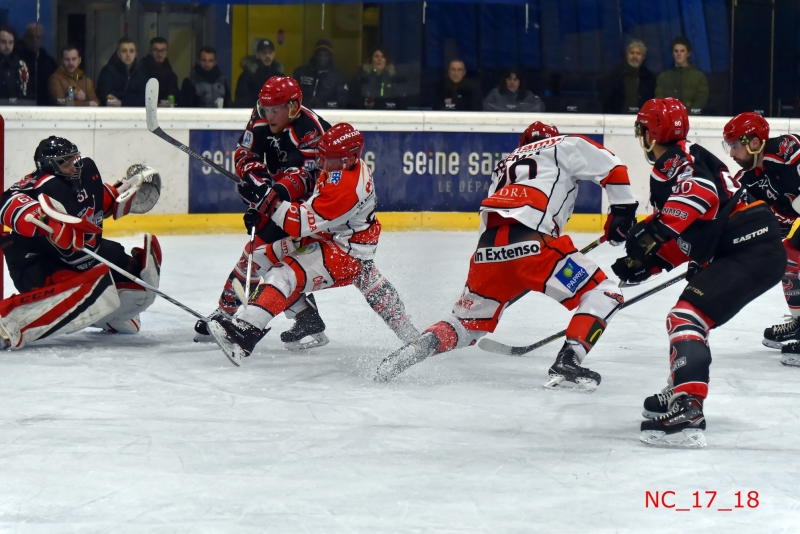 Photo hockey Division 1 - Division 1 : 16ème journée : Neuilly/Marne vs Cholet - Des Bisons renversants Photo hockey Division 1 - Division 1 : 16ème journée : Neuilly/Marne vs Cholet - Des Bisons renversants