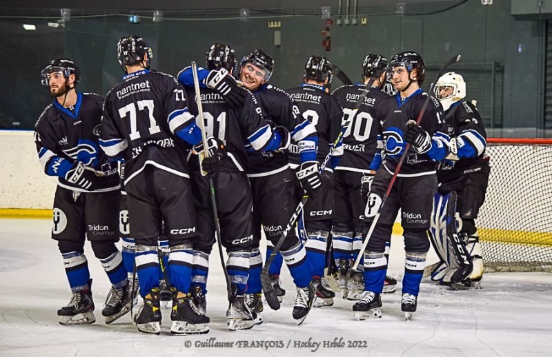 Photo hockey Division 1 - Division 1 : 17ème journée : Nantes vs Clermont-Ferrand - Nantes fait tomber une avalanche de buts sur Clermont
