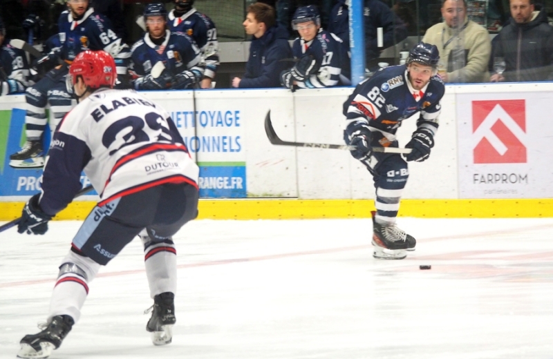 Photo hockey Division 1 - Division 1 : 17ème journée : Dunkerque vs Lyon - Dunkerque enchaîne une troisième victoire de suite Photo hockey Division 1 - Division 1 : 17ème journée : Dunkerque vs Lyon - Dunkerque enchaîne une troisième victoire de suite