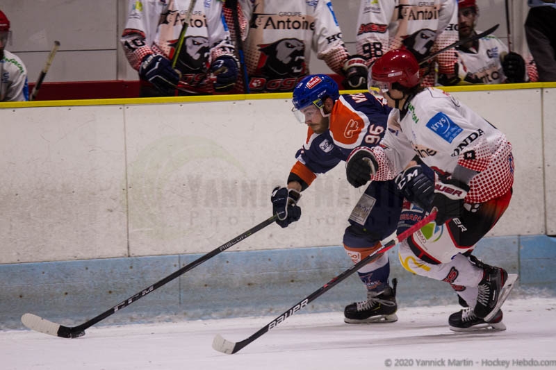 Photo hockey Division 1 - Division 1 : 18ème journée : Clermont-Ferrand vs Cholet  - Après le doute Clermont s