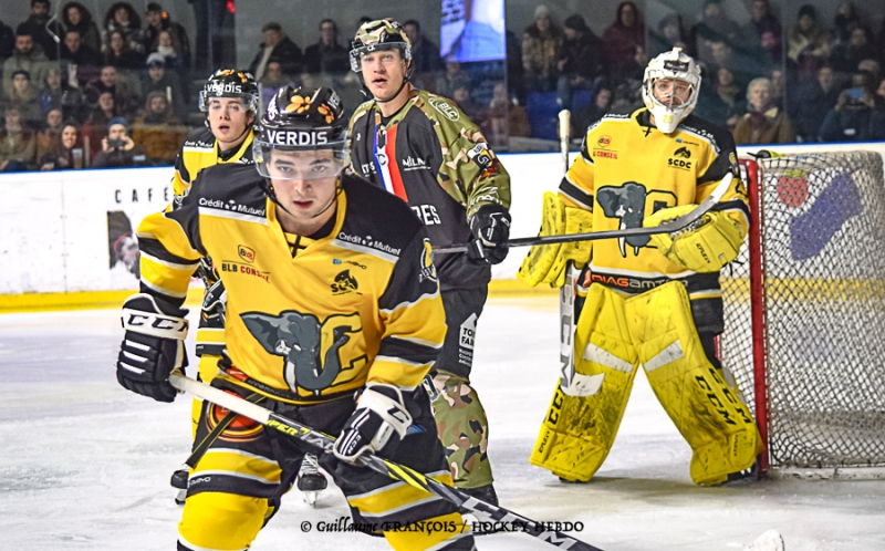 Photo hockey Division 1 - Division 1 : 19�me journ�e : Nantes vs Chamb�ry - Nantes reprend des couleurs en renouant avec la victoire