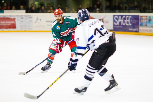 Photo hockey Division 1 - Division 1 : 19ème journée : Anglet vs Nantes - D1 : Les Corsaires par le fond