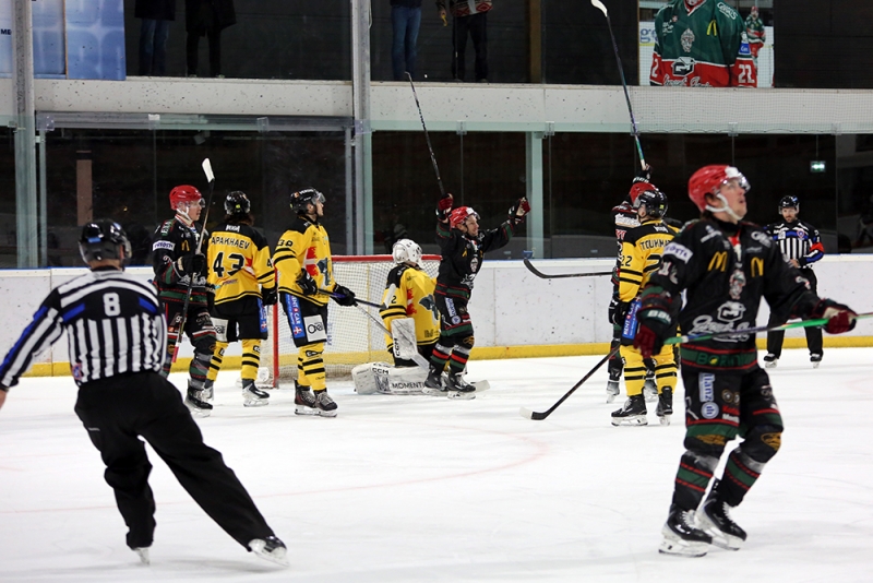 Photo hockey Division 1 - Division 1 : 19ème journée : Mont-Blanc vs Chambéry - Mont-Blanc impose sa cadence !