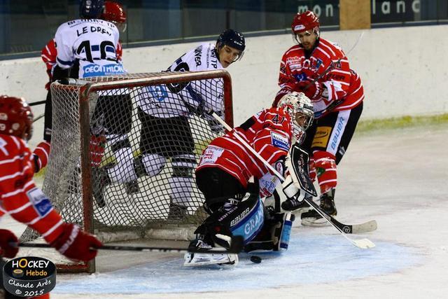 Photo hockey Division 1 - Division 1 : 1ère journée : Mont-Blanc vs Nantes - Quelle combativité !