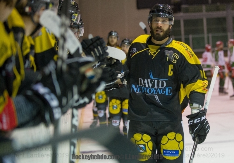 Photo hockey Division 1 - Division 1 : 20ème journée : Chambéry vs Cergy-Pontoise - Les Jokers en patron 