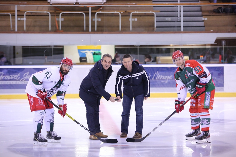 Photo hockey Division 1 - Division 1 : 20ème journée : Mont-Blanc vs Cergy-Pontoise - D1 : Le sourire du Joker !