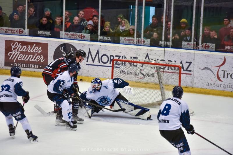 Photo hockey Division 1 - Division 1 : 20ème journée : Morzine-Avoriaz vs Nantes - Les Pingouins retrouvent le sourire 