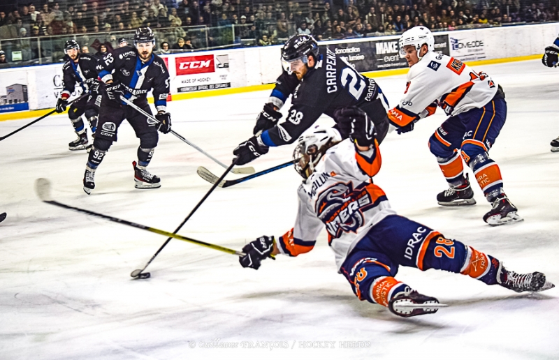 Photo hockey Division 1 - Division 1 : 21�me journ�e : Nantes vs Montpellier  - Nantes l’emporte, et reste dans la course aux playoffs