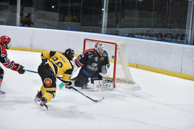 Photo hockey Division 1 - Division 1 : 21ème journée : Mont-Blanc vs Chambéry - Les Eléphants jouent un mauvais tour au Yéti !