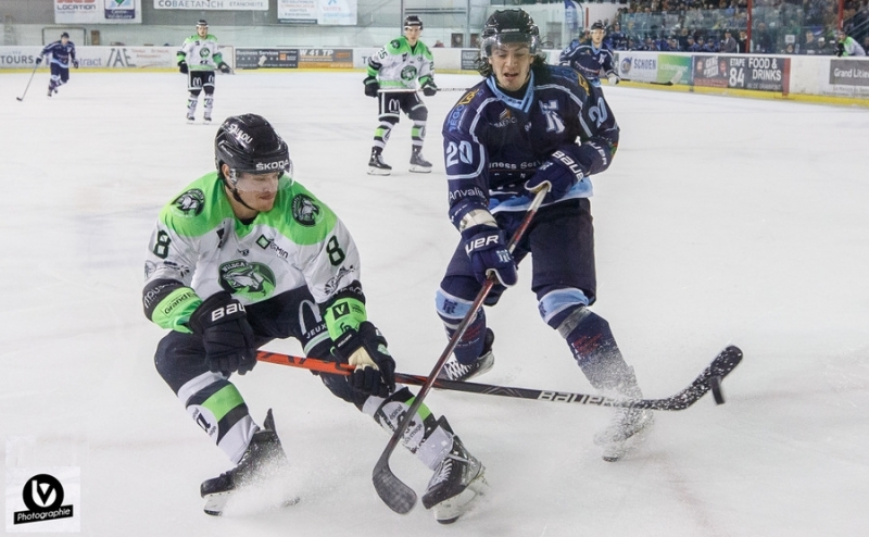 Photo hockey Division 1 - Division 1 : 21ème journée : Tours  vs Epinal  - Tours s’offre Epinal et entrevoit les playoffs